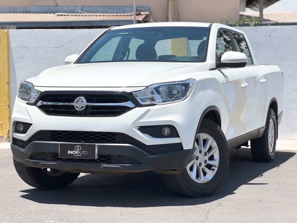 Ssang Yong Grand Musso 4x2 año 2021
