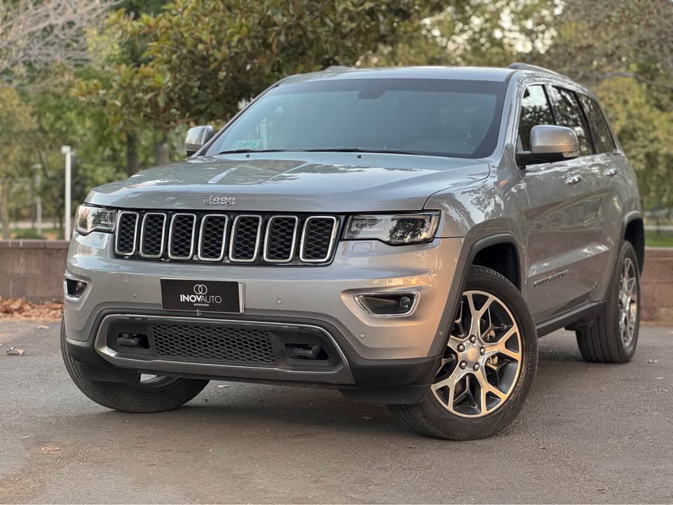 Jeep Grand Cherokee Limited At año 2021