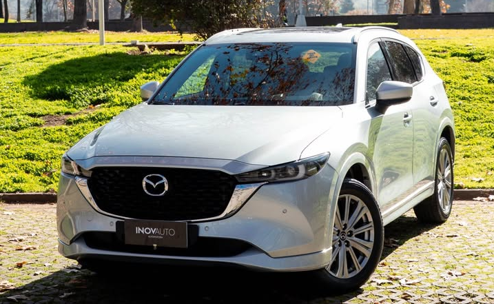 Mazda Cx-5 Signature 2023 con 9.900 km